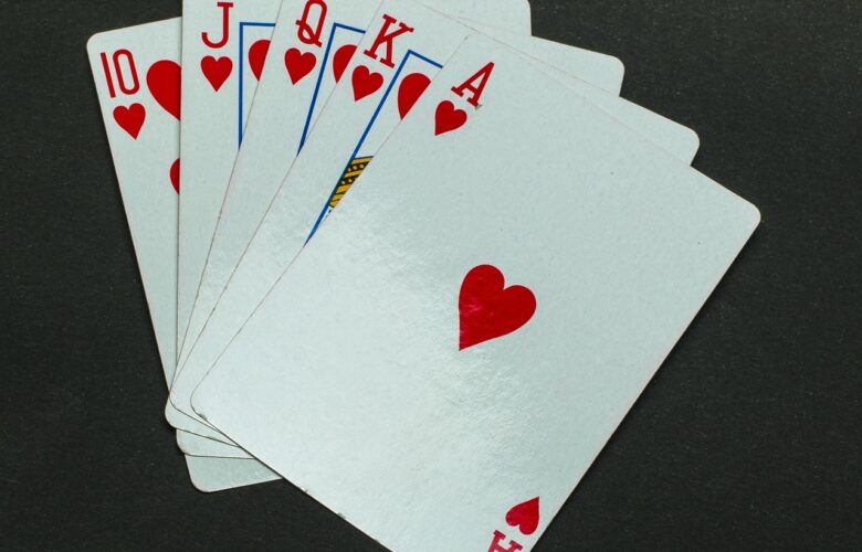 Джошуа Райчард выигрывает 15-е золотое кольцо Мировой серии покера